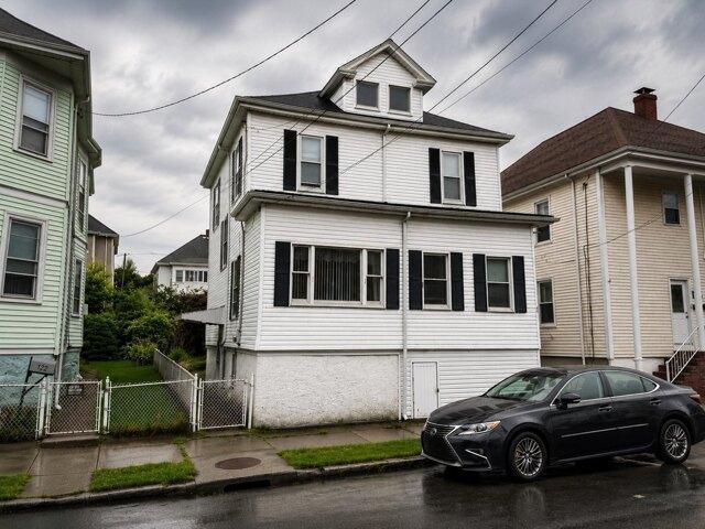 3 bedroom, New Bedford MA 02744 105697033
