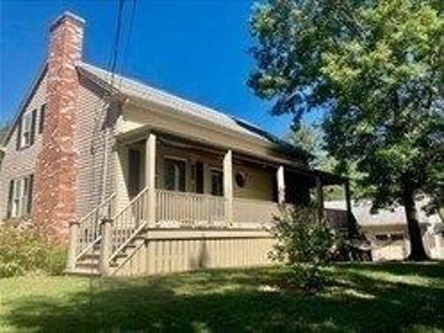 3 bedroom, New Bedford MA 02745 105630684