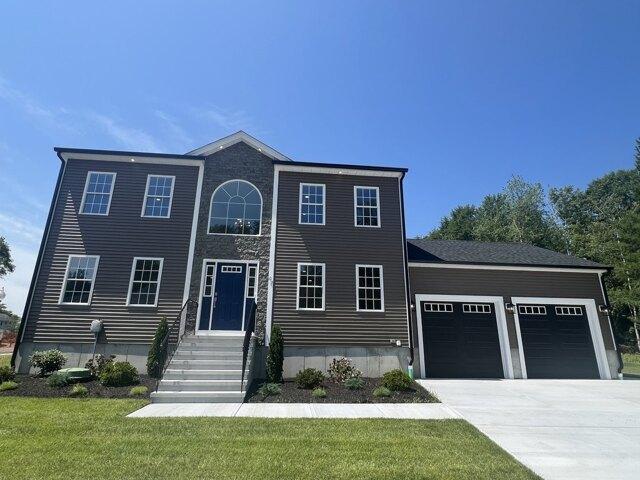 3 bedroom, New Bedford MA 02745 105662745