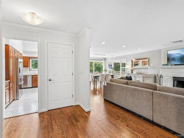 3 bedroom, New City NY 10956 105207086