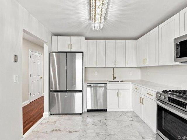 3 bedroom, New City NY 10956 105293589