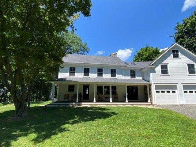 3 bedroom, New Fairfield CT 06812 104691524