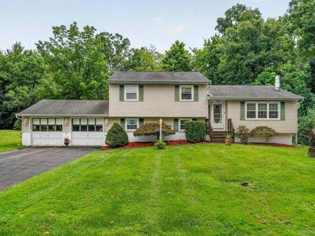 3 bedroom, New Hampton NY 10958 105203826