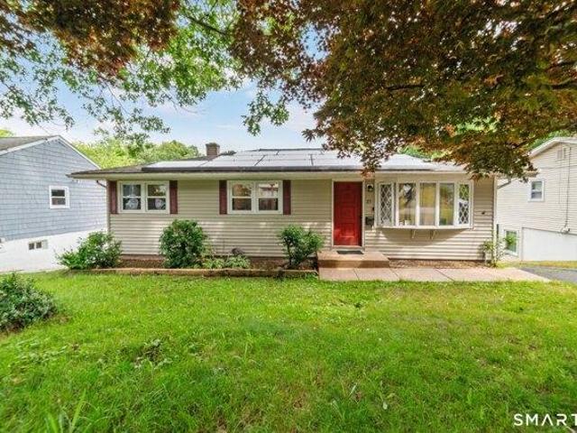 3 bedroom, New Haven CT 06515 104408765