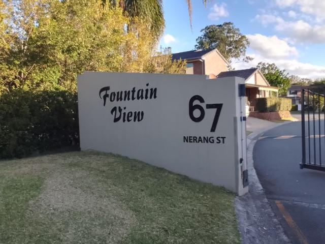 3 bedroom New interior Townhouse