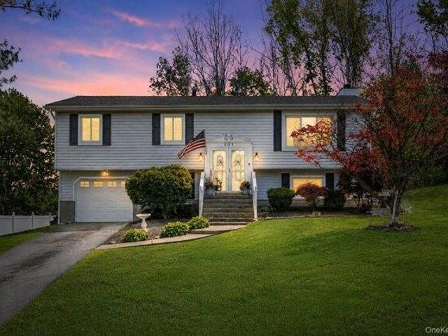 3 bedroom, New Windsor NY 12553 105292831
