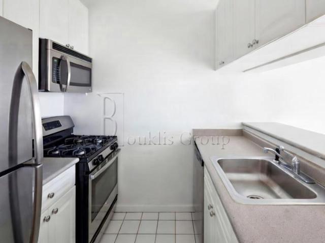3 bedroom, NEW YORK NY 10006 LS102408970