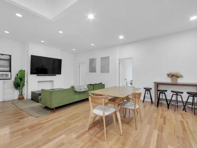 3 bedroom, NEW YORK NY 10012 90918789