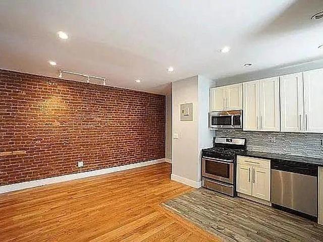 3 bedroom, NEW YORK NY 10032 LS92326800