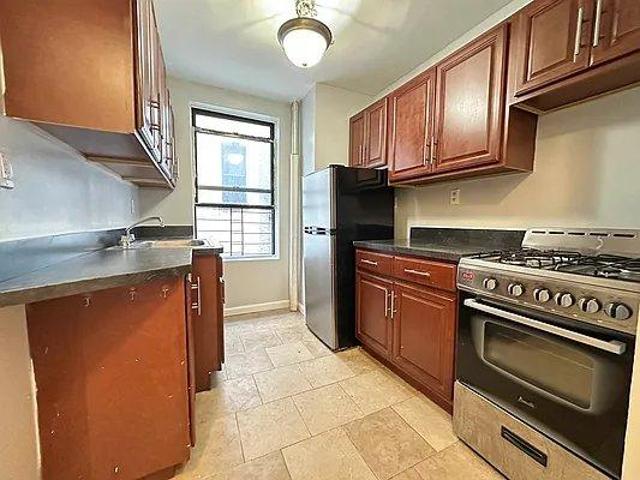 3 bedroom, NEW YORK NY 10032 LS92326806