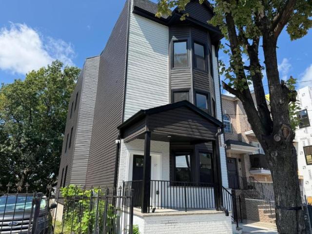 3 bedroom, Newark NJ 07108 LS105700136
