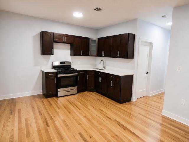 3 bedroom, Newark NJ 07103 104433452