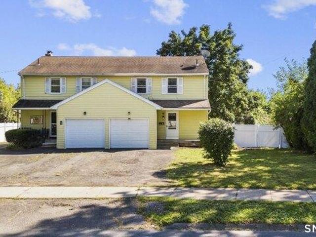 3 bedroom, Newington CT 06111 105534246