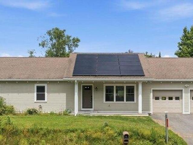 3 bedroom, Newport NH 03773 105496078