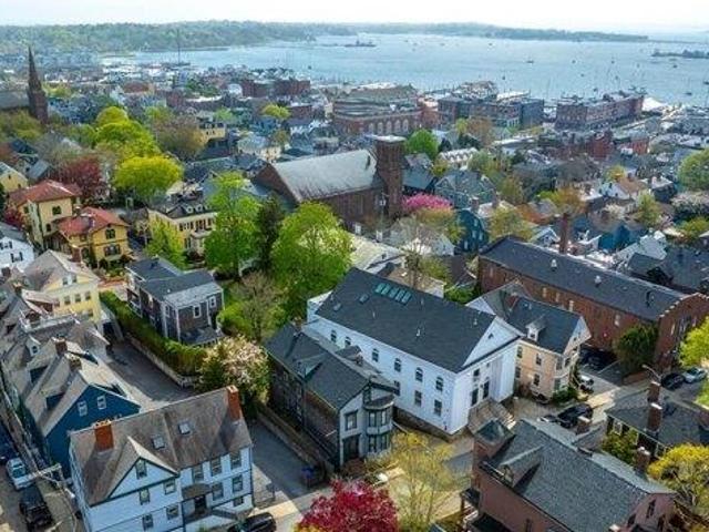 3 bedroom, Newport RI 02840 105402479