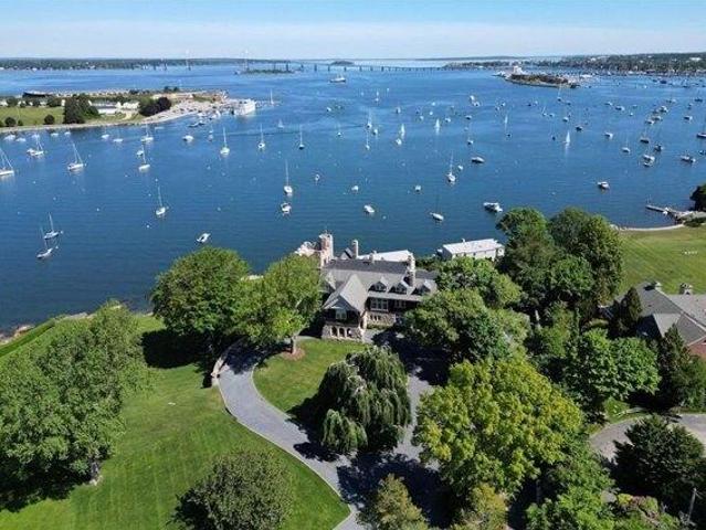 3 bedroom, Newport RI 02840 105423608