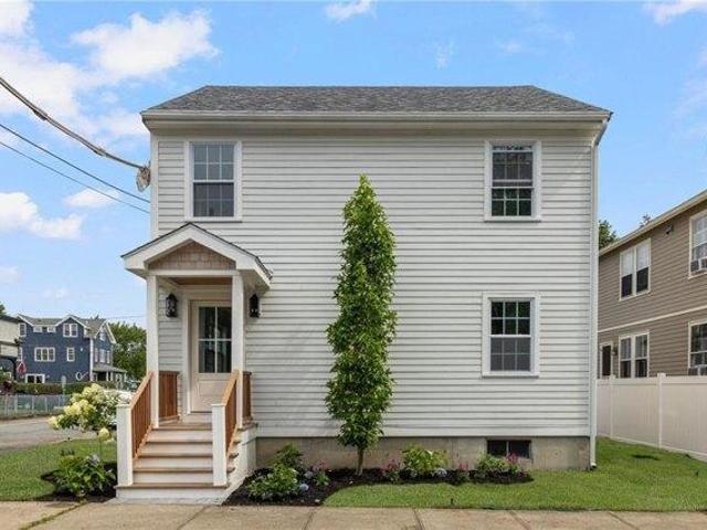 3 bedroom, Newport RI 02840 105681403