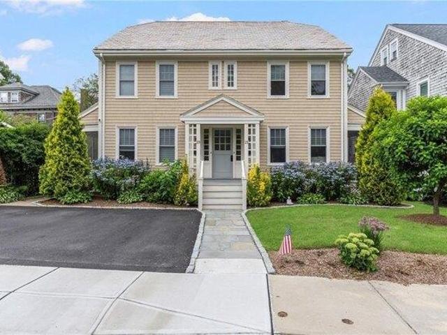 3 bedroom, Newport RI 02840 105914889