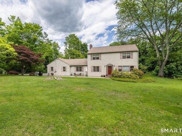 3 bedroom, Newtown CT 06470 104759310