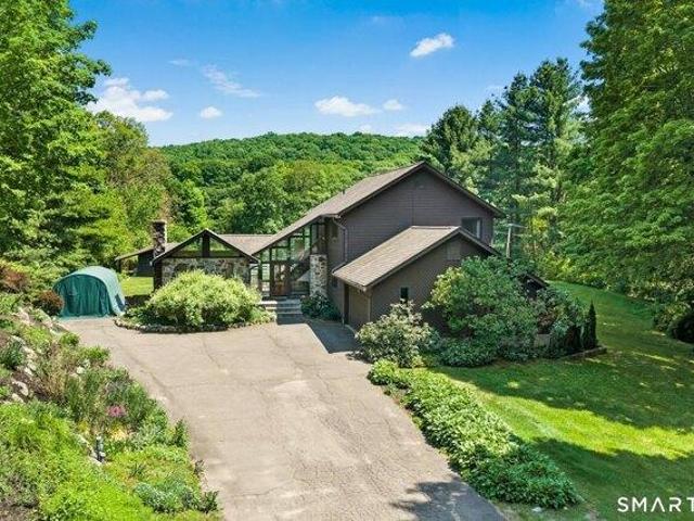 3 bedroom, Newtown CT 06470 104788163