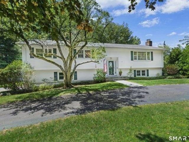 3 bedroom, Newtown CT 06470 105495717