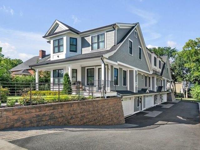 3 bedroom, Newton MA 02458 105404199