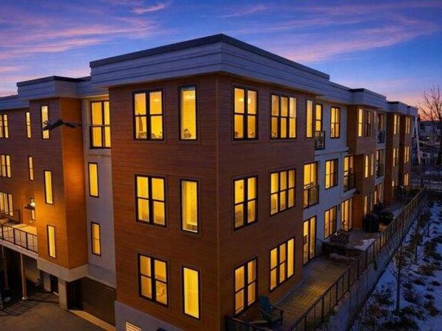 3 bedroom, Newton MA 02458 105551961
