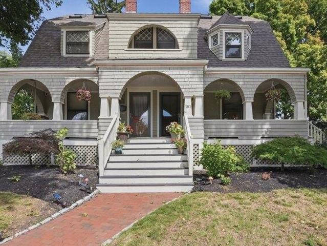 3 bedroom, Newton MA 02458 105537138