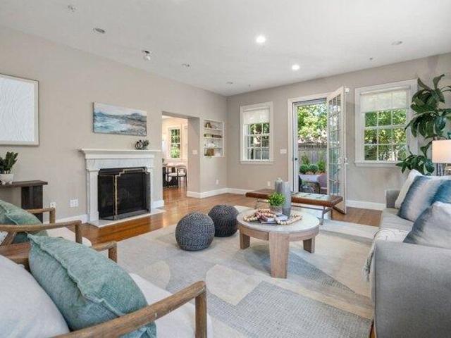 3 bedroom, Newton MA 02464 105532837