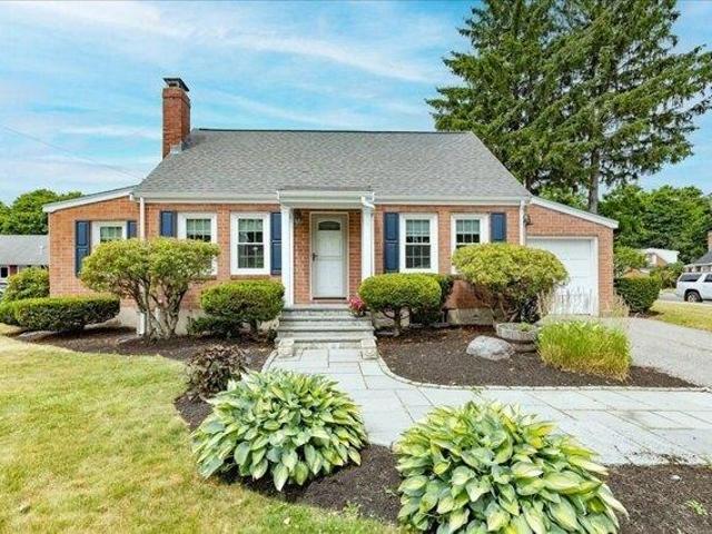 3 bedroom, Newton MA 02465 105402731