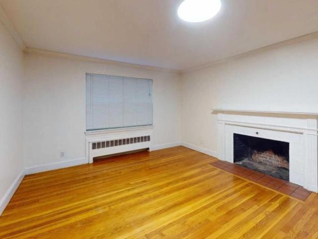 3 bedroom, Newton MA 02460 LS98396940
