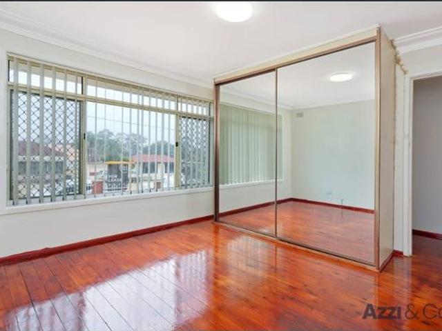 3 BEDROOM NEAT & TIDY FAMILY HOME