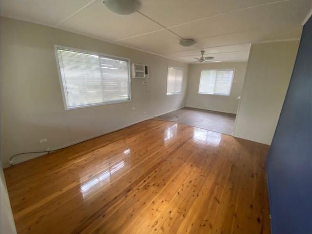 3 Bedroom Neat & Tidy Home ! 1 Weeks Free Rent !