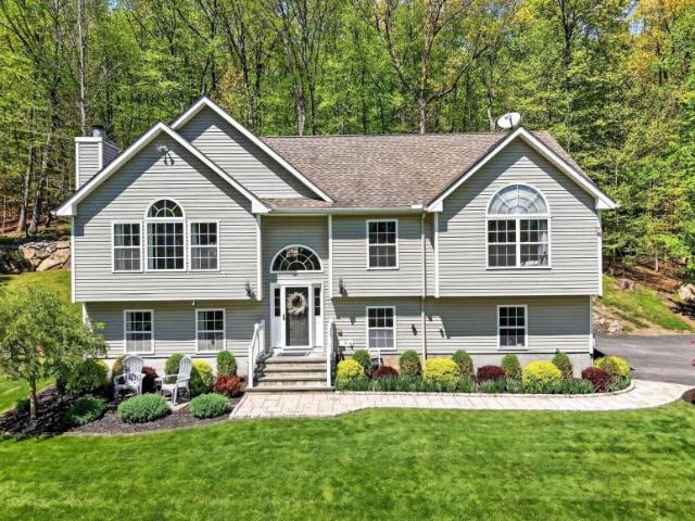 3 bedroom, NY NY 102243365