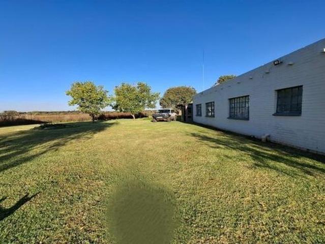 3 Bedroom smallholding to rent in Tweedracht Ah, Bronkhorstspruit