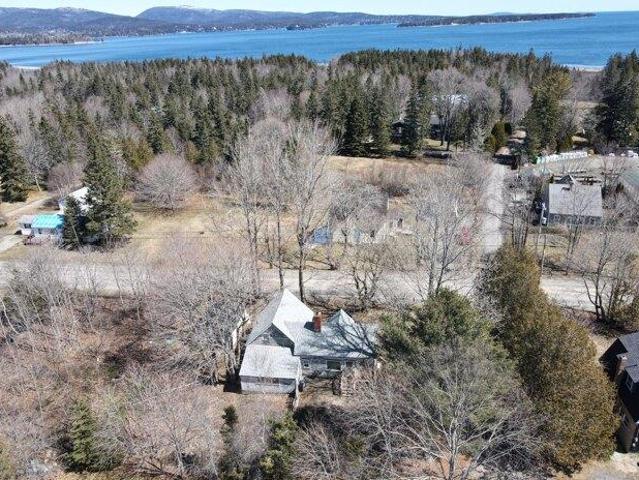 3 bedroom, Southwest Harbor ME 04679 105709334