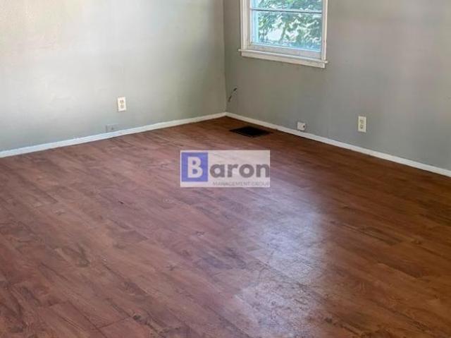 3 bedroom, South Bend IN 46628 105196555