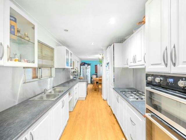 3 Bedroom House South Bunbury, 102758936