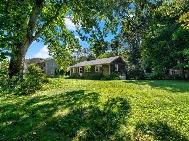 3 bedroom, South Kingstown RI 02879 105478376