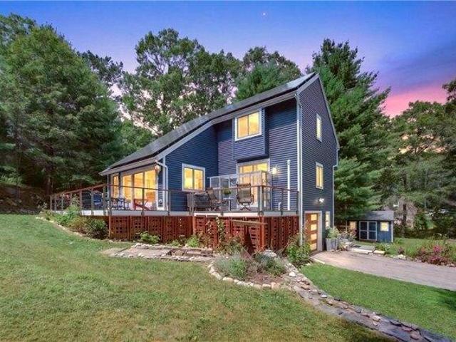 3 bedroom, South Kingstown RI 02879 105561751