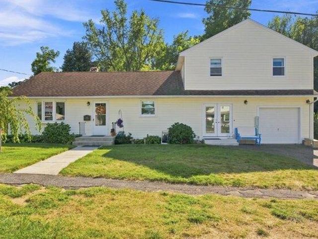 3 bedroom, South Hadley MA 01075 105403887