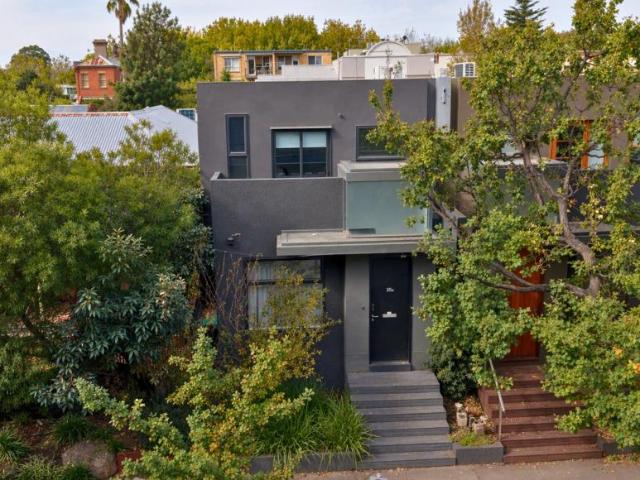 3 Bedroom House South Yarra VIC 102763319