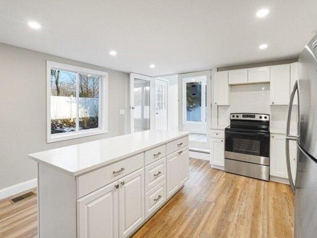 3 bedroom, Southborough MA 01772 104848297