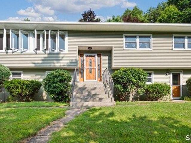 3 bedroom, Southbury CT 06488 104570475