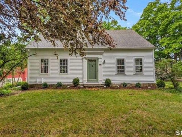 3 bedroom, Southbury CT 06488 104692400