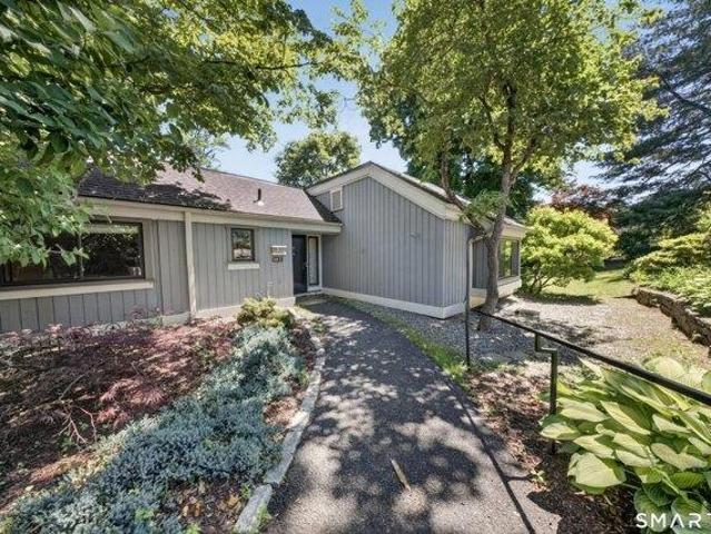 3 bedroom, Southbury CT 06488 104606555