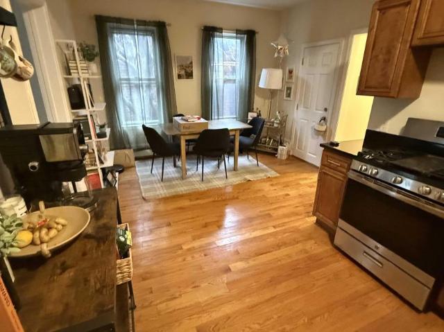 3 bedroom, Somerville MA 02143 99046234