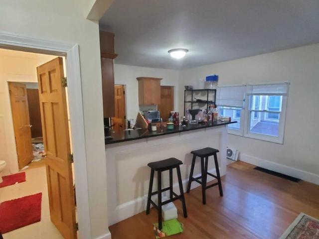 3 bedroom, Somerville MA 02143 LS98396030