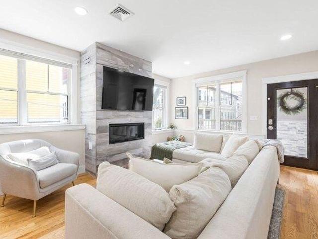 3 bedroom, Somerville MA 02144 105548174