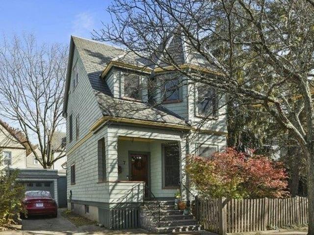 3 bedroom, Somerville MA 02144 105559476